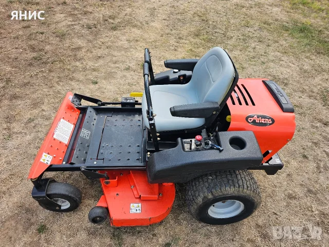 ТРАКТОРНА КОСАЧКА 18.КОНЯ BRIGGS&STRATTON/ НУЛЕВ ГРАДУС НА ЗАВИВАНЕ. КАТО НОВА , снимка 7 - Градинска техника - 56034485