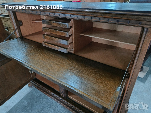 Елегантен дъбов шкаф с дърворезба , снимка 8 - Шкафове - 53005202