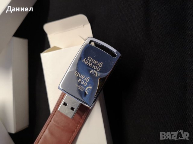 Флашки 8GB , снимка 2 - Друга електроника - 40429976