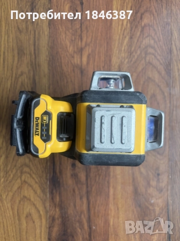 професионален лазерен нивелир Dewalt DCE 089 G, снимка 4 - Измервателни инструменти - 55787056