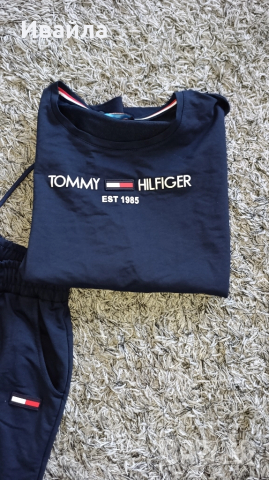 Tommy Hilfiger нов дамски екип, снимка 2 - Спортни екипи - 51540234