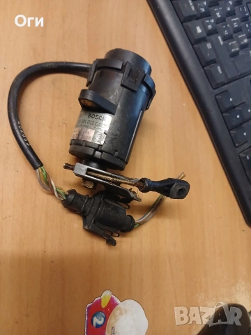 Потенциометър газ за Фолксваген Голф 3 и Пасат В4 0 205 001 012