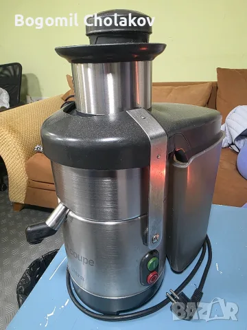 Професионална сокоизстисквачка за твърди плодове и зеленчуци Robot Coupe J 80 Ultra, снимка 3 - Обзавеждане за заведение - 56237125