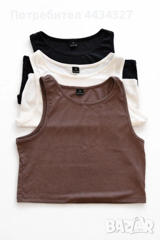 Комплект къси дамски топове (тип потник) в три цвята – черен, бял и кафяв.