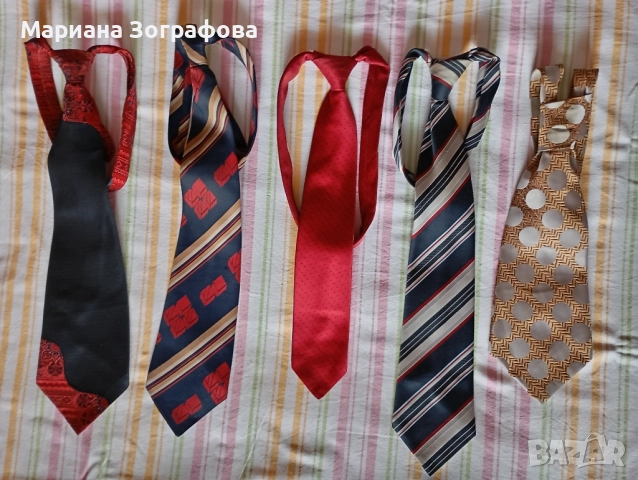 Офицерски кожен колан, Пожарникарски, Шапка Филц, Вратовръзки "Албена" и др. 30 бр., Кожени ръкавици, снимка 18 - Други ценни предмети - 48990253