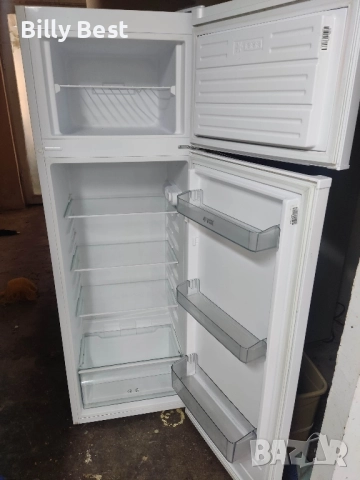 Хладилник VOX с камера, снимка 2 - Хладилници - 52076833