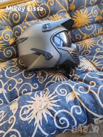 Моторна каска Спада , снимка 5 - Спортна екипировка - 51648902