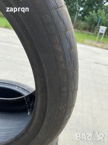 Два броя летни гуми Michelin/Мишелин 295/35/21”, снимка 2 - Гуми и джанти - 41212437