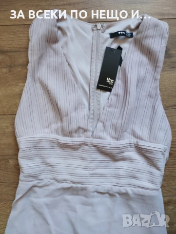 Дълга елегантна вечерна рокля TFNC London - XS размер