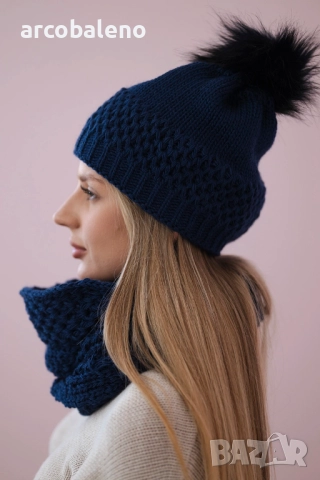 Дамски зимен комплект шапка и шал, 3цвята , снимка 3 - Шапки - 47560442