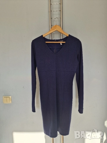 Страхотна дамска рокля ARMANI JEANS размер M/ L 