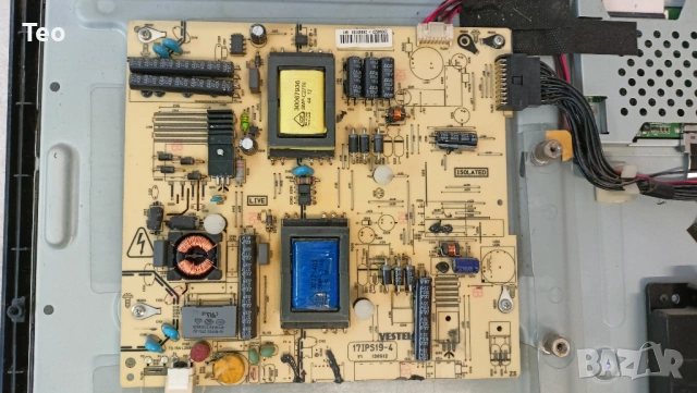 TELEFUNKEN LE32F125Q2  със счупена матрица LTA320HN02, снимка 4 - Части и Платки - 53519786