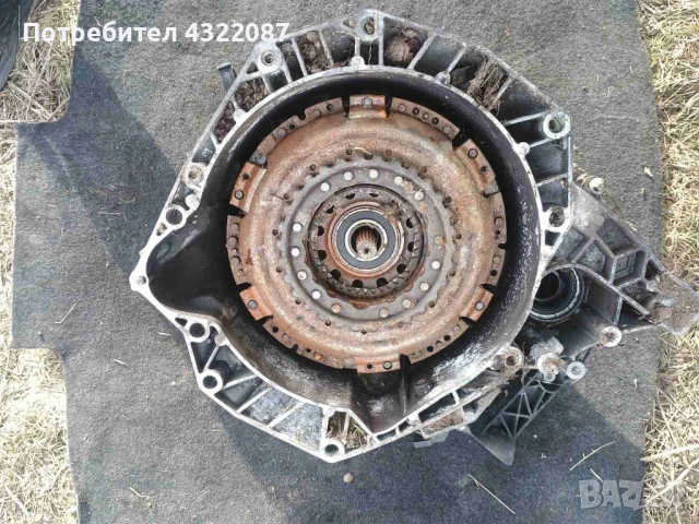 6-степенна полуавтоматична / автоматична кутия DC4 001 от Рено Сценик 2011г. ЗА ЧАСТИ!