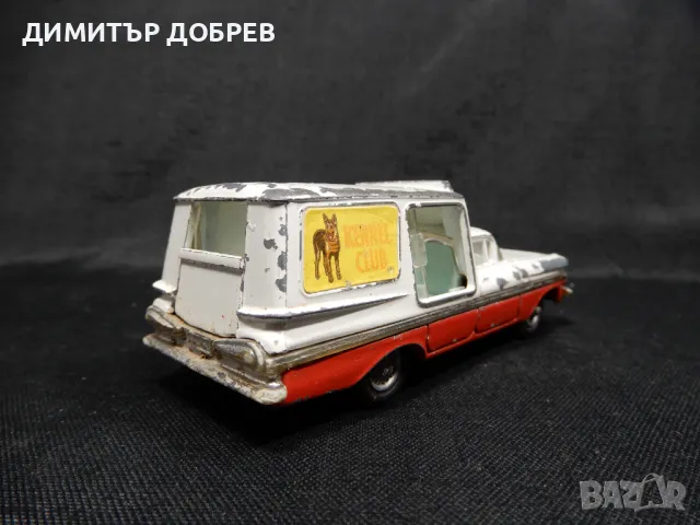 СТАРА РЕТРО МЕТАЛНА КОЛИЧКА CHEVROLET IMPALA CORGI TOYS GT. BRITAIN, снимка 4 - Колекции - 50208806