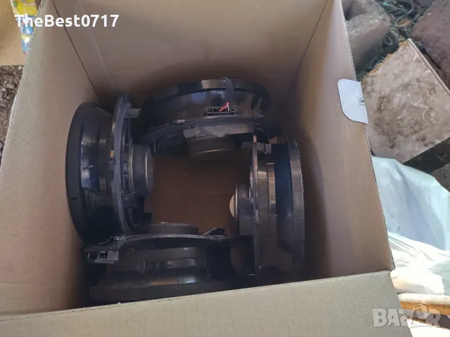 Колони За VW golf 5 , снимка 2 - Тонколони - 48467739