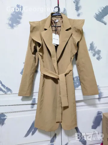 Ново палто/тренч размер S, снимка 2 - Палта, манта - 47957650