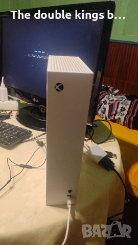 xbox series s със джойстик има стикдрифт без други забележки , снимка 3 - Друга електроника - 52866300