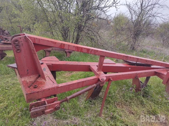 Плуг 4 х 40 Турски здрав , снимка 2 - Селскостопанска техника - 49998869