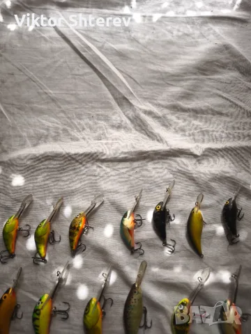 Комплект 13 бр. кранкбейти – 11x Salmo, 2x Ugly Duckling, снимка 2 - Такъми - 55977847