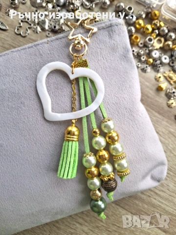 Украшение за чанта Седефено сърце ръчна изработка