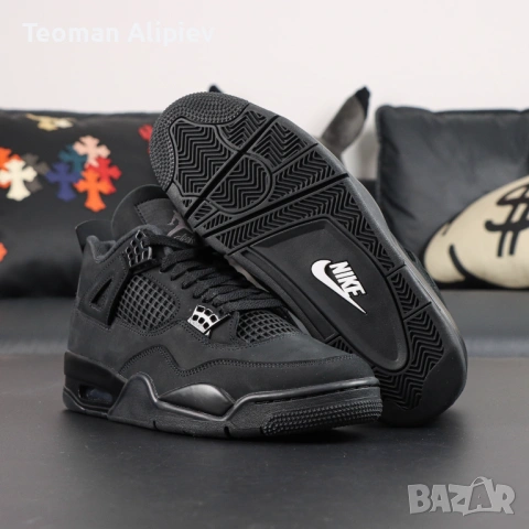 Обувки Air Jordan 4 Black Cat, Джордан 4 Блек Кет, снимка 2 - Други - 53399192