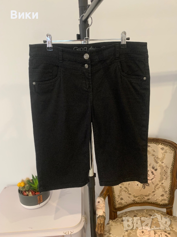 Черни дънки до коляното в размер М, снимка 16 - Къси панталони и бермуди - 44779474