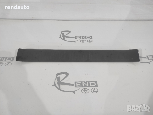Предна дясна кора праг за Toyota Avensis Verso 2001-2009 67913-44020 , снимка 1 - Части - 44775638