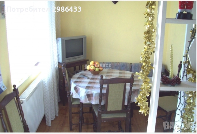 Къща в широкия център на гр. Свищов, РЗП 108 кв.м, гараж, заведение, двор 470 кв.м, снимка 1