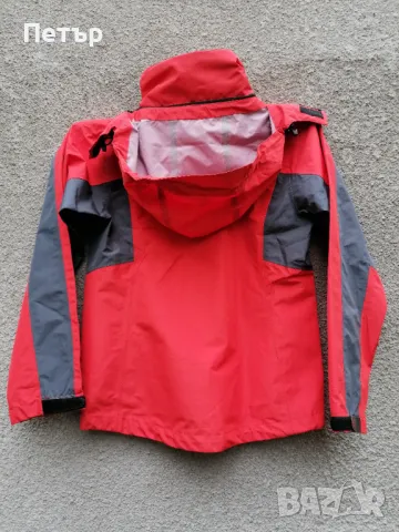 Продавам чисто ново дамско оранжево водоустойчиво и ветроустойчиво яке Arc'teryx с лепени шевов, снимка 13 - Якета - 49891731