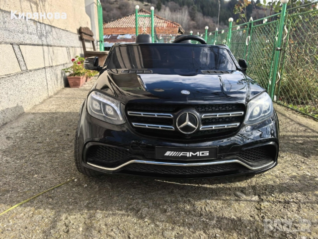 Акумулаторен джип Mercedes GLC 63 , снимка 2 - Детски велосипеди, триколки и коли - 52578668