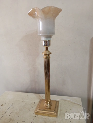 Винтидж настолна лампа