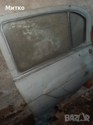 Врати за ГАЗ 21 Волга, снимка 3 - Части - 53288490