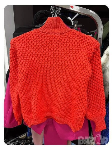 пуловери , снимка 4 - Блузи с дълъг ръкав и пуловери - 51786699