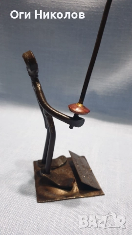 Металопластика на фехтовач .Ръчно изработена, снимка 6 - Антикварни и старинни предмети - 52677400