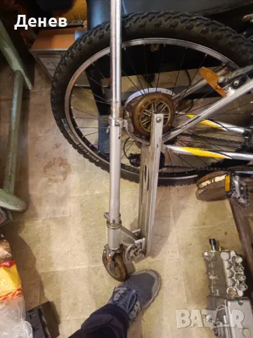 Алуминиева тротинетка за дете, сгъваема.