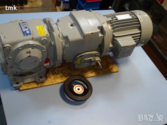 вариаторен мотор редуктор STÖBER R37/VW2-1022-150-4 Variable Gear Motor 1.5kW 50Hz, снимка 3 - Резервни части за машини - 55920248