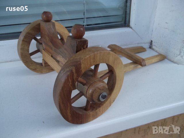 Поставка дървена за бутилка с алкохол