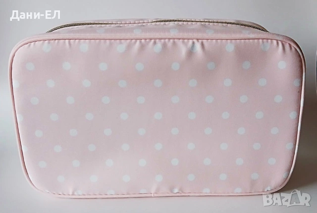 Estee Lauder голям козметичен несесер на точки, снимка 3 - Декоративна козметика - 53695920