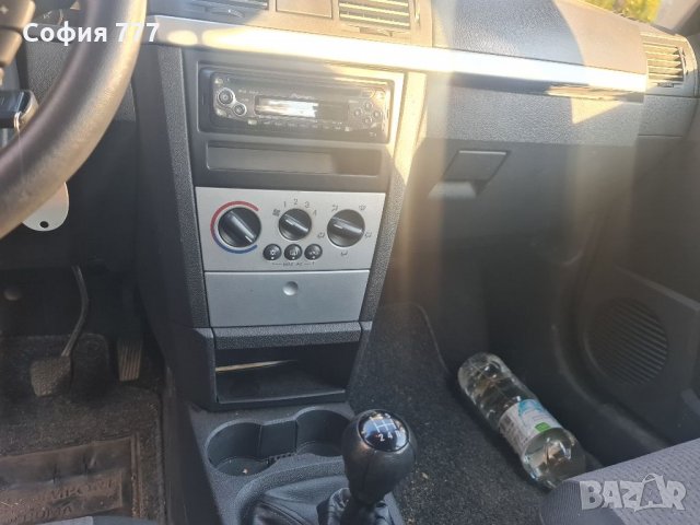 Opel Meriva 1 и 7 дизел по колата всичко е налично Продава се само на части, снимка 4 - Автомобили и джипове - 34604408