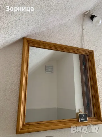Стенно дървено огледало , снимка 2 - Огледала - 47690374