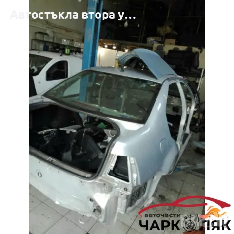 стъкло задно за бора седан 2000, снимка 3 - Части - 47798302