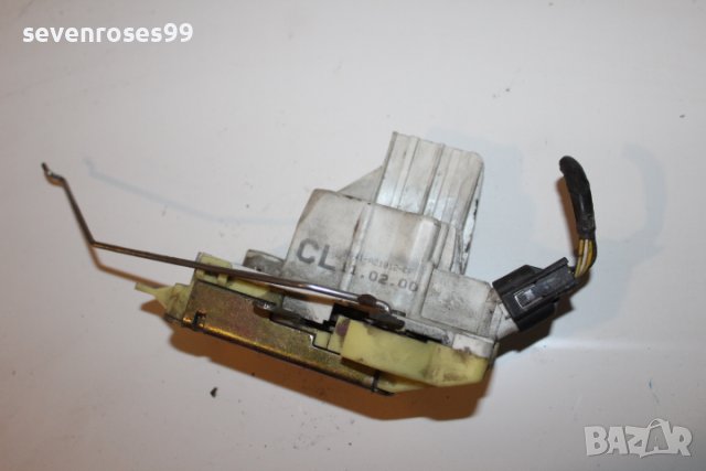 Брава врата предна дясна Форд Фокус 1 1.8tdci 90 Ford Focus 2000 хечбек с патрон без ключ, снимка 4 - Части - 42501273