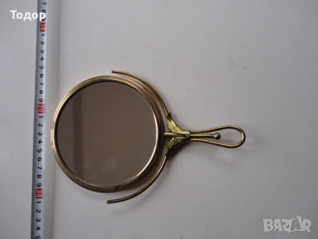 Двустранно бронзово настолно огледало , снимка 2 - Антикварни и старинни предмети - 52836010