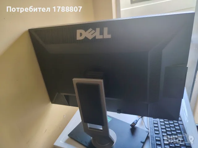 Монитор Dell 24 , снимка 4 - Монитори - 55950613