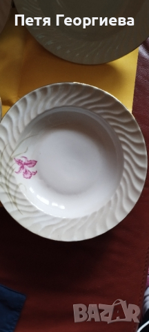 Порцеланови чинии 