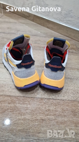 Дамски оригинални маратонки Reebok , снимка 5 - Маратонки - 52035963