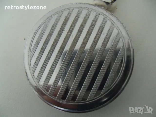 № 8056 стар джобен часовник - Molnia   - механичен  - работещ / профилактиран /  - соц.период / СССР, снимка 5 - Други ценни предмети - 50337703