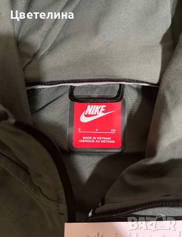 Мъжко яке ветровка Nike S, снимка 3 - Спортни дрехи, екипи - 56196095
