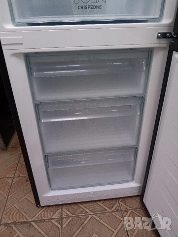 Чисто нов черен хладилник с фризер Gorenje No Frost А+++ с две години гаранция!, снимка 7 - Хладилници - 53832740