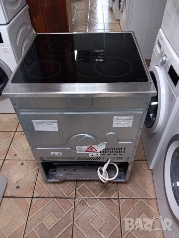 Иноксова свободно стояща печка с керамичен плот Сименс Siemens с две години гаранция!, снимка 10 - Печки, фурни - 53388803